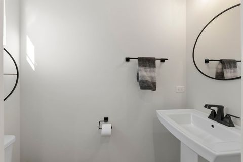 Tiny photo for 319 Atkinson Drive, Sugar Grove, IL 60554 (MLS # 12617295)