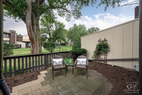 Tiny photo for 166 Cascade Drive, Indian Head Park, IL 60525 (MLS # 12755184)