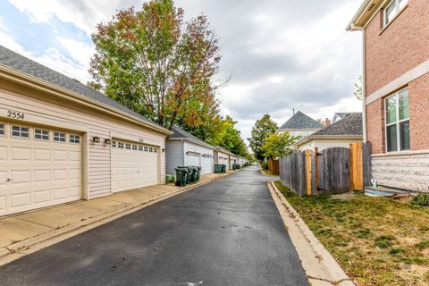 Tiny photo for 2554 W LAKE Avenue, Glenview, IL 60026 (MLS # 12491195)