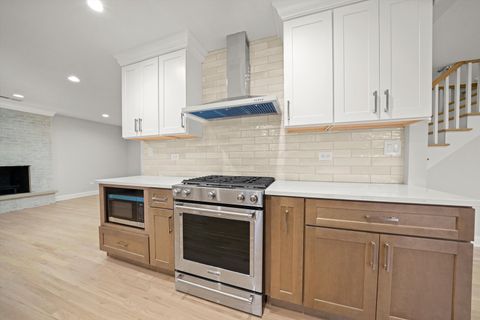 Tiny photo for 7925 William Drive, Willowbrook, IL 60527 (MLS # 12574947)