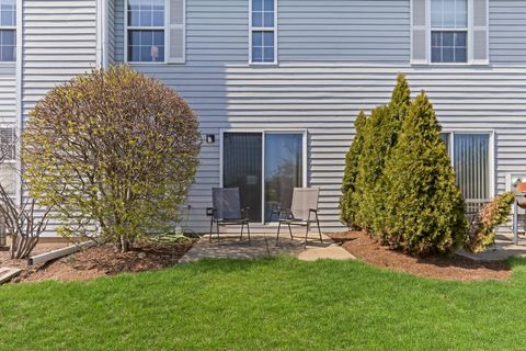 Tiny photo for 1435 Orleans Drive, Mundelein, IL 60060 (MLS # 12610604)