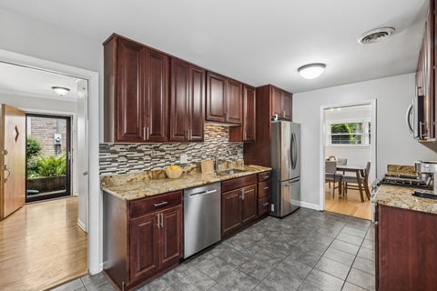 Tiny photo for 552 Burton Avenue, Highland Park, IL 60035 (MLS # 12669349)