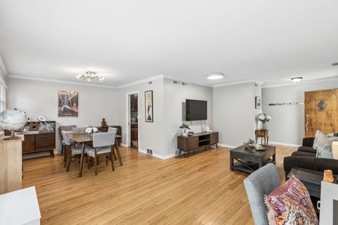 Tiny photo for 552 Burton Avenue, Highland Park, IL 60035 (MLS # 12669349)