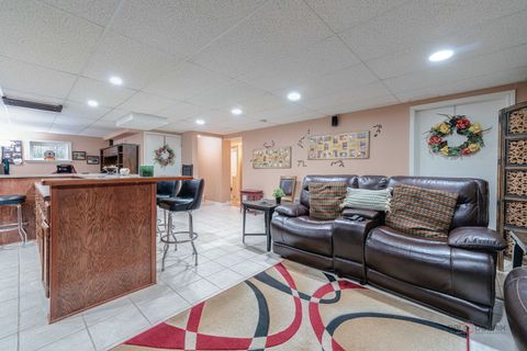 Tiny photo for 1315 Lily Court, Grayslake, IL 60030 (MLS # 12647998)