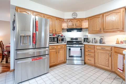 Tiny photo for 1315 Lily Court, Grayslake, IL 60030 (MLS # 12647998)
