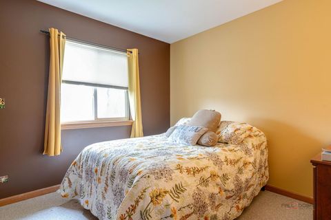 Tiny photo for 1315 Lily Court, Grayslake, IL 60030 (MLS # 12647998)