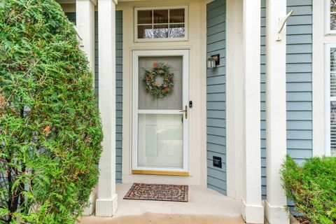 Tiny photo for 1315 Lily Court, Grayslake, IL 60030 (MLS # 12647998)