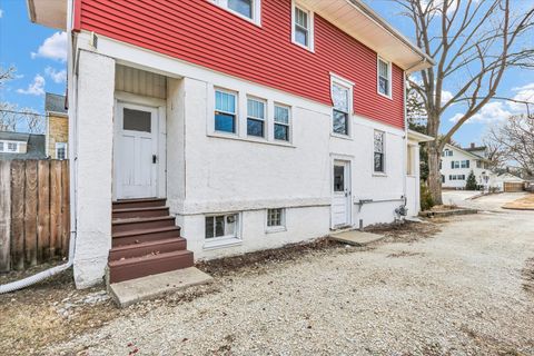 Tiny photo for 804 W Michigan Avenue, Urbana, IL 61801 (MLS # 12546534)