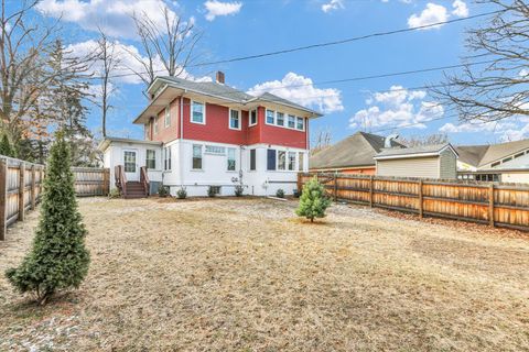 Tiny photo for 804 W Michigan Avenue, Urbana, IL 61801 (MLS # 12546534)