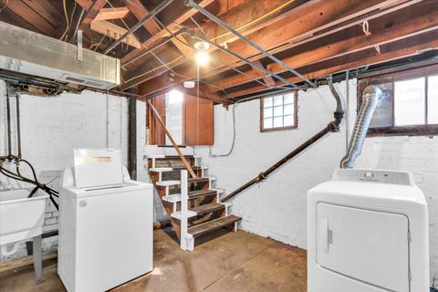 Tiny photo for 804 W Michigan Avenue, Urbana, IL 61801 (MLS # 12546534)