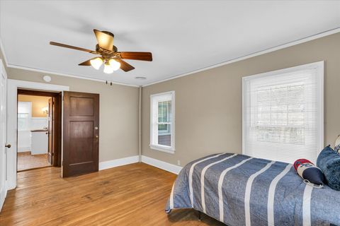 Tiny photo for 804 W Michigan Avenue, Urbana, IL 61801 (MLS # 12546534)