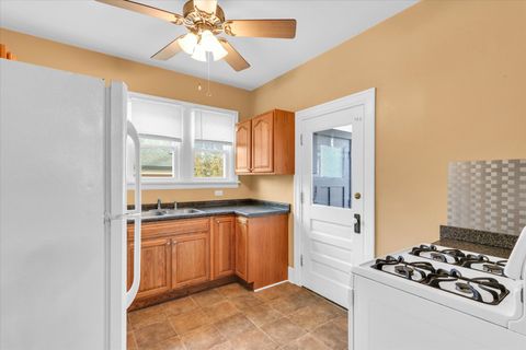 Tiny photo for 804 W Michigan Avenue, Urbana, IL 61801 (MLS # 12546534)