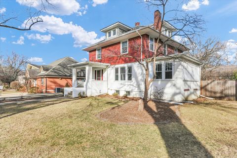 Tiny photo for 804 W Michigan Avenue, Urbana, IL 61801 (MLS # 12546534)