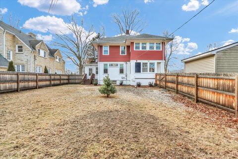 Tiny photo for 804 W Michigan Avenue, Urbana, IL 61801 (MLS # 12546534)