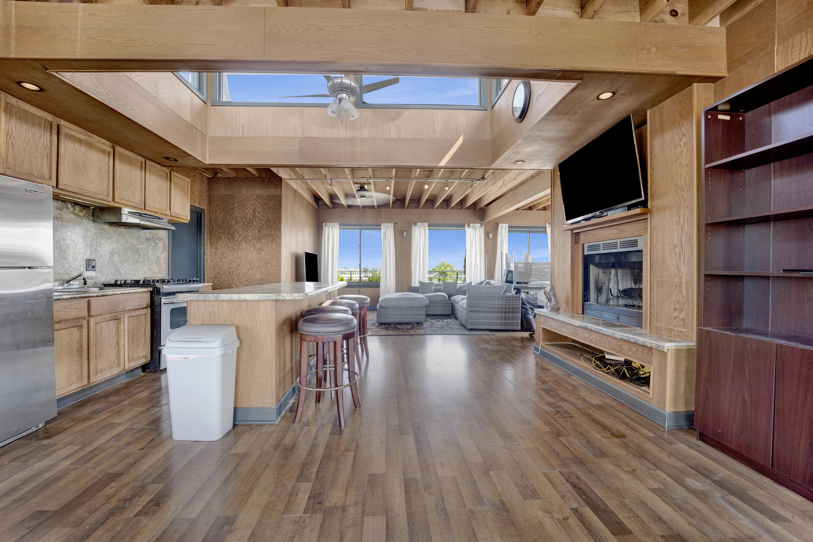 2701 W Fulton Street PENTHOUSE