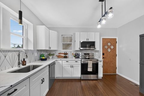 Tiny photo for 5410 Tholozan Avenue, Saint Louis, MO 63109 (MLS # 12688329)