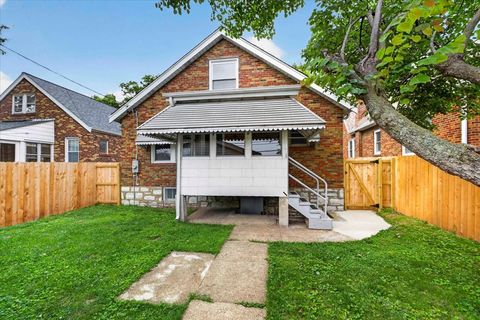 Tiny photo for 5410 Tholozan Avenue, Saint Louis, MO 63109 (MLS # 12688329)