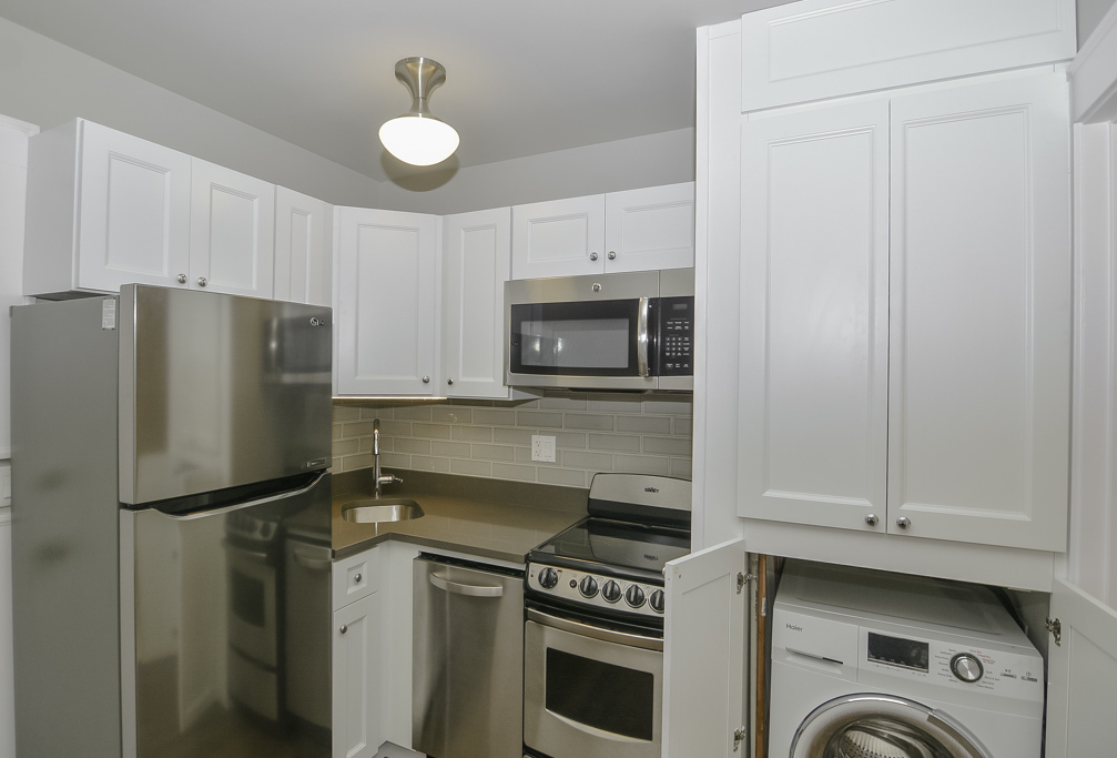817 W Lakeside Place 506
