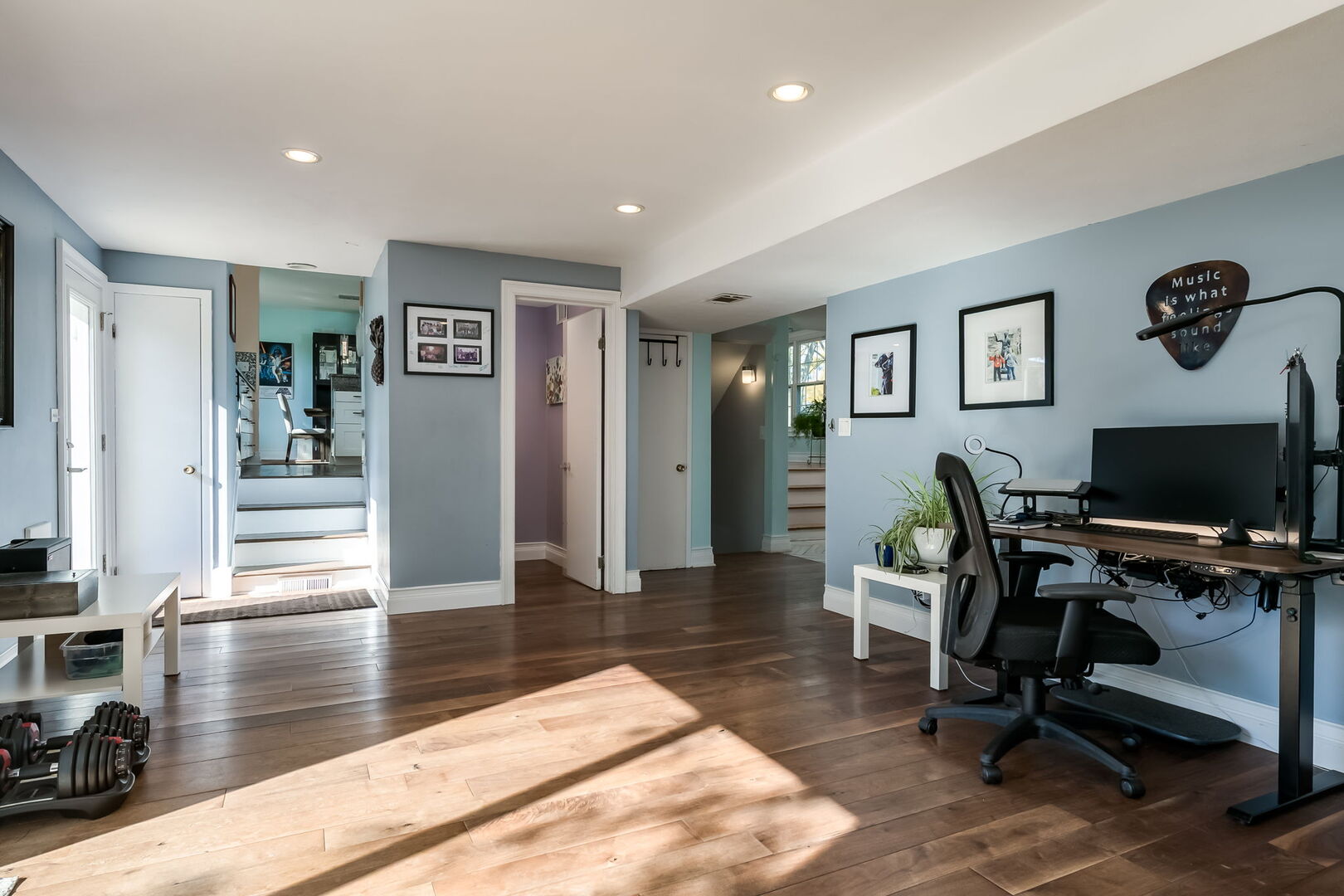 Elmhurst, Illinois 60126, United States, 3 Bedrooms Bedrooms, ,3 BathroomsBathrooms,Residential,Active,233310