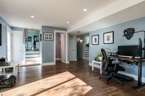 Tiny photo for 522 E Park Manor Court, Elmhurst, IL 60126 (MLS # 12493205)