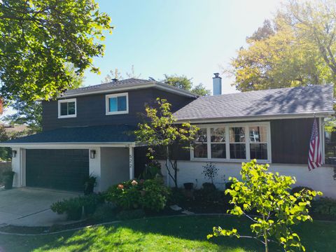 Tiny photo for 522 E Park Manor Court, Elmhurst, IL 60126 (MLS # 12493205)