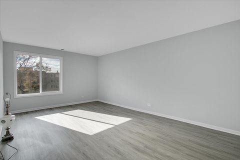 Tiny photo for 245 S Park Lane #321, Palatine, IL 60074 (MLS # 12576335)