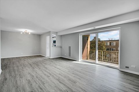 Tiny photo for 245 S Park Lane #321, Palatine, IL 60074 (MLS # 12576335)