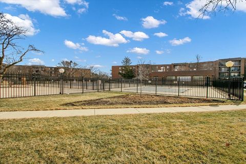 Tiny photo for 245 S Park Lane #321, Palatine, IL 60074 (MLS # 12576335)