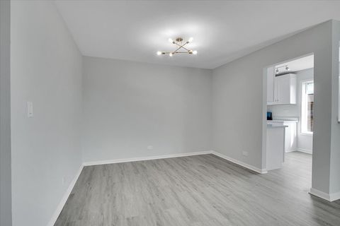 Tiny photo for 245 S Park Lane #321, Palatine, IL 60074 (MLS # 12576335)