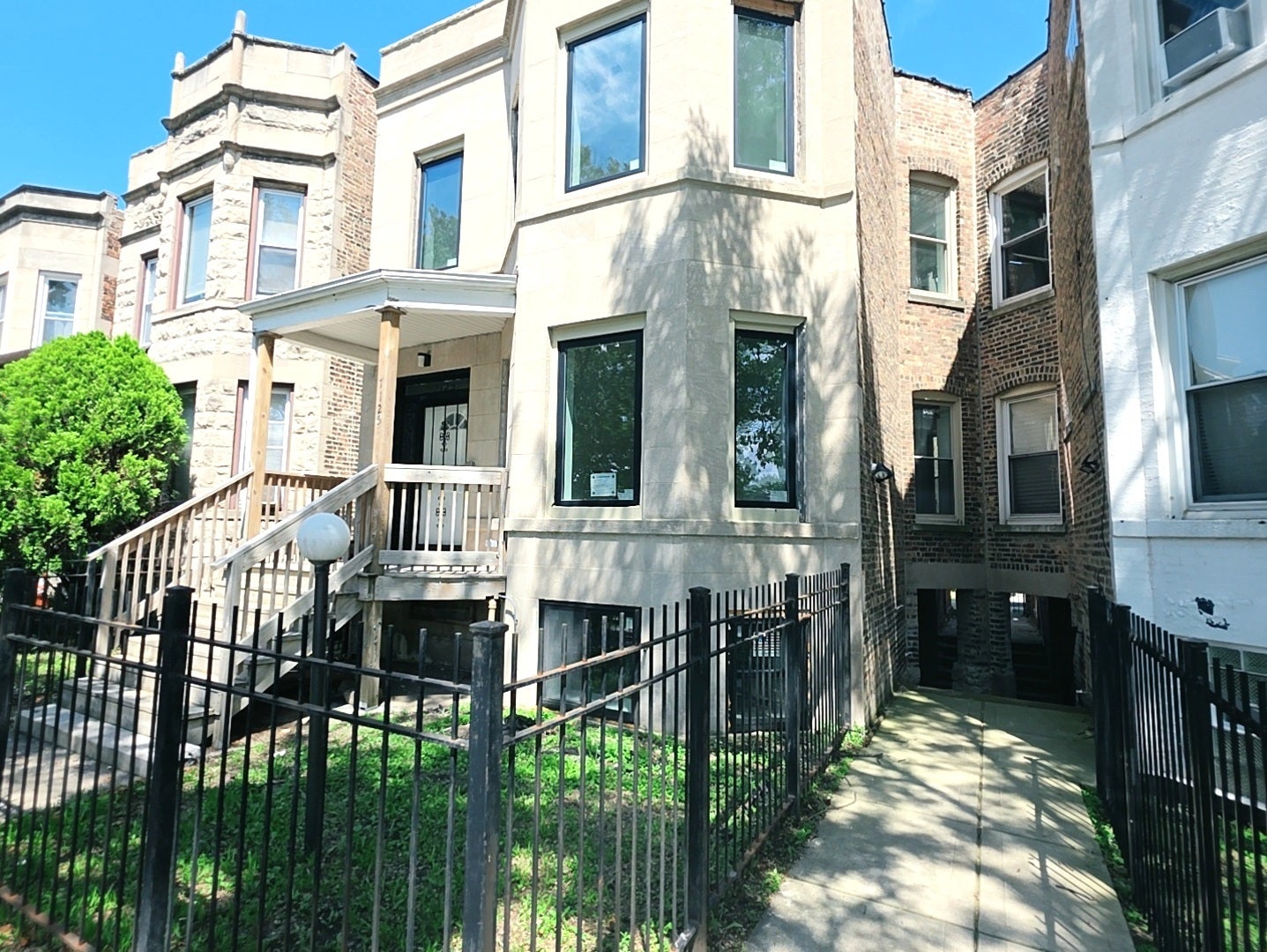 7125 S Drexel Avenue