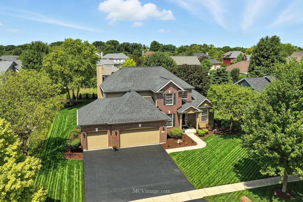 2409 Brookridge Drive