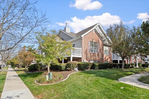 Tiny photo for 9418 HUBER Court #9418, Orland Park, IL 60467 (MLS # 12794432)