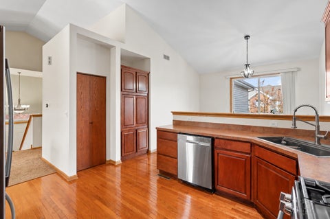 Tiny photo for 9418 HUBER Court #9418, Orland Park, IL 60467 (MLS # 12794432)