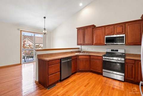 Tiny photo for 9418 HUBER Court #9418, Orland Park, IL 60467 (MLS # 12794432)