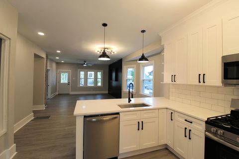 Tiny photo for 355 S Evergreen Avenue, Kankakee, IL 60901 (MLS # 12448815)