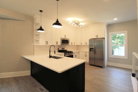 Tiny photo for 355 S Evergreen Avenue, Kankakee, IL 60901 (MLS # 12448815)