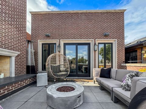 Tiny photo for 1637 N Burling Street, Chicago, IL 60614 (MLS # 12488066)