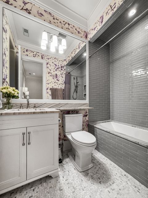 Tiny photo for 1637 N Burling Street, Chicago, IL 60614 (MLS # 12488066)