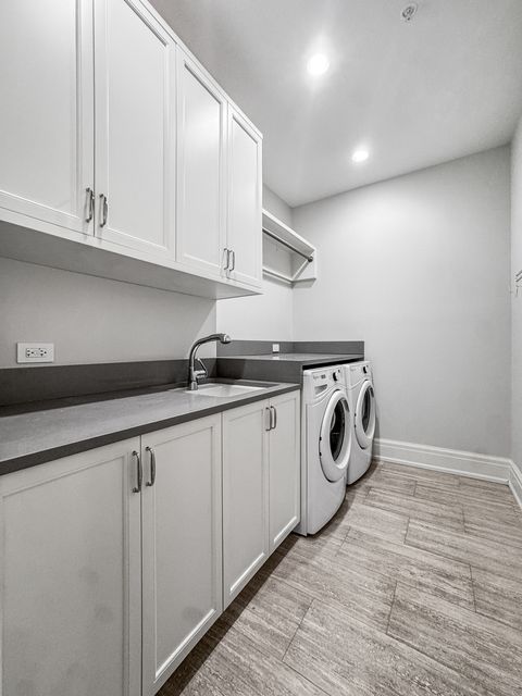 Tiny photo for 1637 N Burling Street, Chicago, IL 60614 (MLS # 12488066)