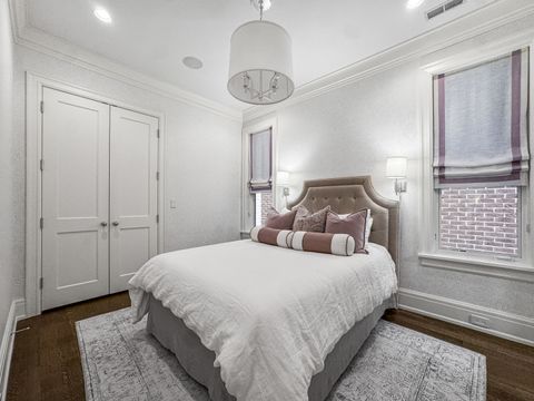 Tiny photo for 1637 N Burling Street, Chicago, IL 60614 (MLS # 12488066)