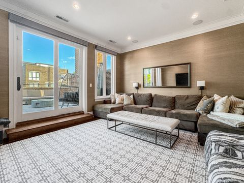 Tiny photo for 1637 N Burling Street, Chicago, IL 60614 (MLS # 12488066)