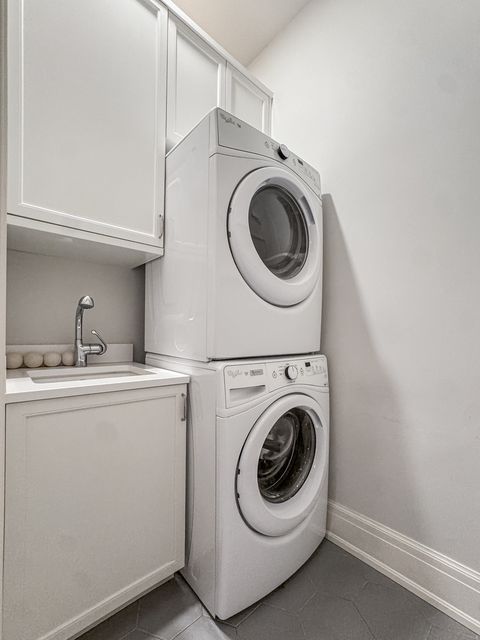 Tiny photo for 1637 N Burling Street, Chicago, IL 60614 (MLS # 12488066)