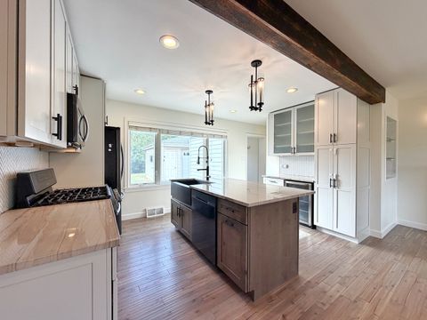 Tiny photo for 1S518 MacArthur Drive, Oakbrook Terrace, IL 60181 (MLS # 12528851)