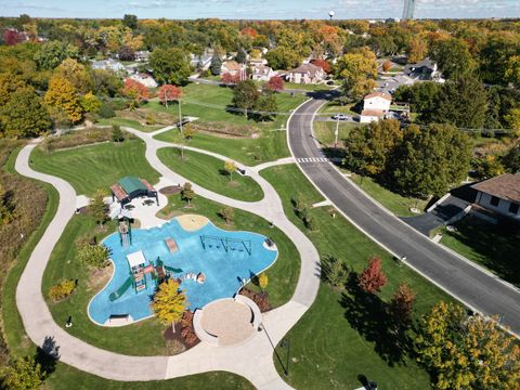 Tiny photo for 1S518 MacArthur Drive, Oakbrook Terrace, IL 60181 (MLS # 12528851)