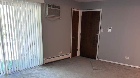 Tiny photo for 7005 99th Street #4, Chicago Ridge, IL 60415 (MLS # 12652050)