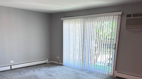 Tiny photo for 7005 99th Street #4, Chicago Ridge, IL 60415 (MLS # 12652050)