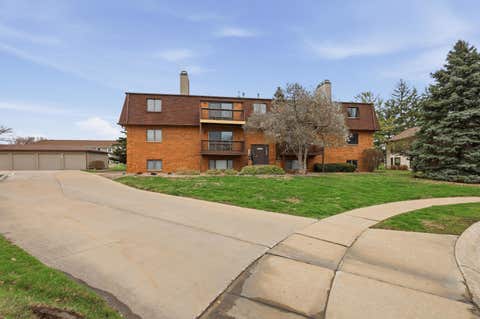 Tiny photo for 4190 MALLARD Court #9, Bettendorf, IA 52722 (MLS # 12735729)