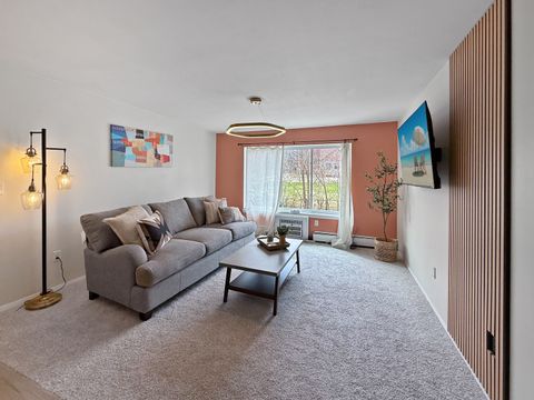 Tiny photo for 124 N Whistler Avenue #B8, Freeport, IL 61032 (MLS # 12518257)