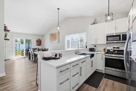 Tiny photo for 3895 Clipper Drive, Hanover Park, IL 60133 (MLS # 12633756)