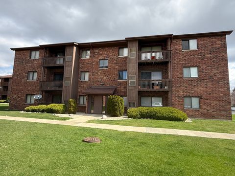 Photo of 15723 Peggy Lane #11, Oak Forest, IL 60452 (MLS # 12683894)
